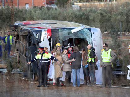L'autobús accidentat diumenge passat a Freginals.
