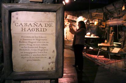 Cartel que anuncia la entrada a la cabaña de Hagrid.