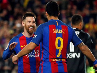 Messi celebra el seu gol amb Su&aacute;rez.