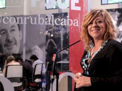 Elena Valenciano en la presentación de Diálogos con Rubalcaba. 