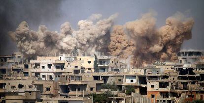 Zona rebelde en Daraa, al sur de Siria, tras un bombardeo en junio de 2017.
