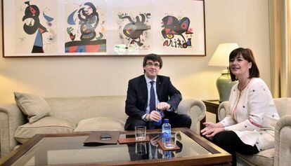 Carles Puigdemont amb la presidenta del Govern balear, Francina Armengol. 