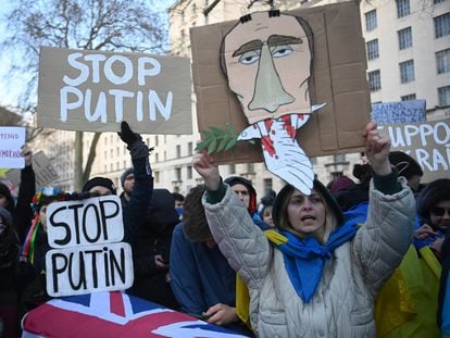 Manifestación en Londres contra la invasión rusa de Ucrania.