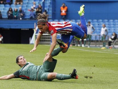 Falc&oacute;n, del Atl&eacute;tico F&eacute;minas, y Luc&iacute;a Garc&iacute;a, del Athletic.