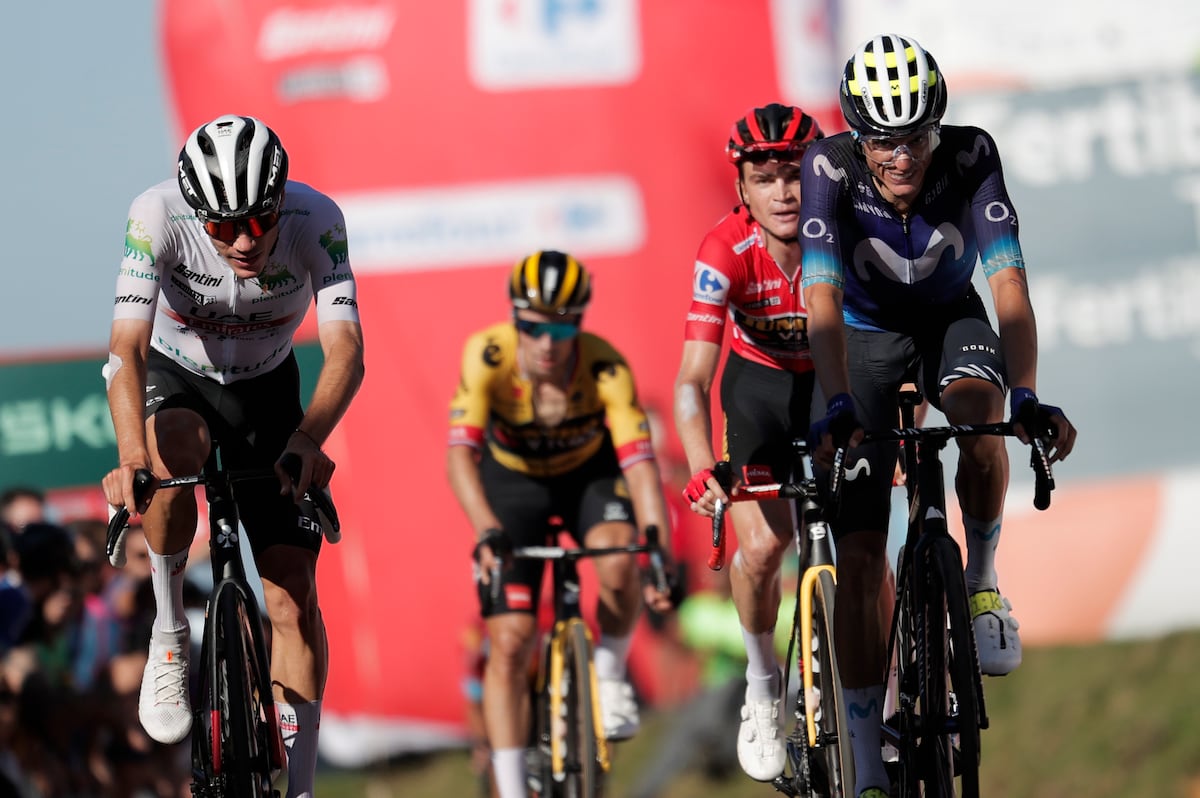 Los Jumbos bendicen a Kuss como ganador de la Vuelta a España en la Cruz de Linares | Ciclismo | Deportes