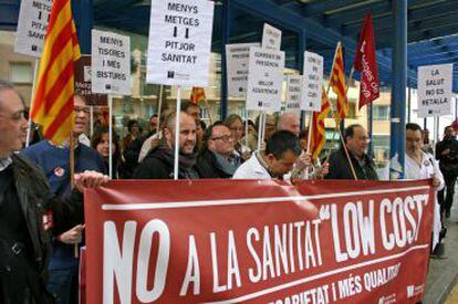 Concentraci&oacute;n de m&eacute;dicos en el hospital de Palam&oacute;s