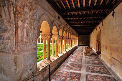 El claustro románico del monasterio de Santo Domingo de Silos, en Burgos.