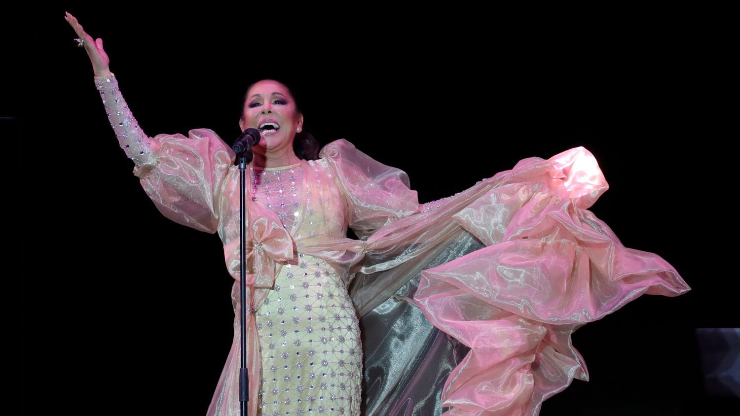 Isabel Pantoja durante el concierto del 6 de marzo de 2020 en el Palacio de los Deportes, en Madrid.