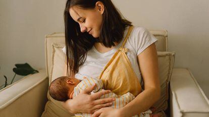 Requisitos y solicitud de la baja por maternidad en las autónomas