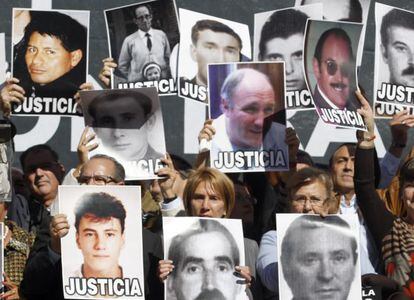 El debate sobre la reinserción de los terroristas divide a las víctimas.