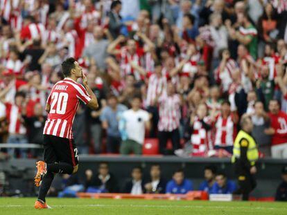 Aduriz celebra el segundo gol del Athletic.