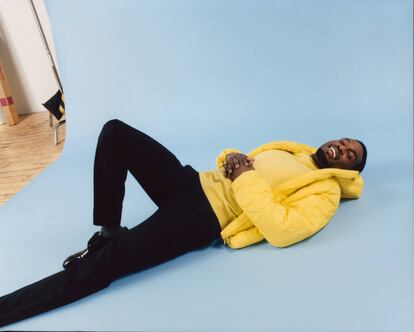 Yahya Abdul-Mateen II posa en exclusiva para ICON con prendas Louis Vuitton.