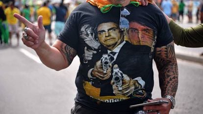 La imagen Bolsonaro en la camisa de un apoyador, el pasado 26 de mayo. 