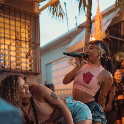 Concierto de RaiNao en el barrio de Santurce, en San Juan.