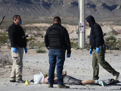 Un hombre asesinado por el crimen organizado en Ciudad Juárez, en México, el pasado marzo.