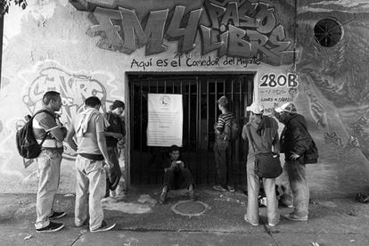 Exterior del comedor para inmigrantes en Guadalajara.