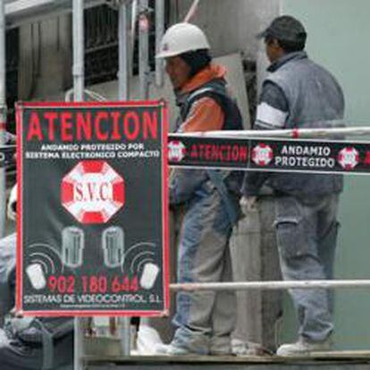 Trabajadores de la construcción en una obra de Madrid