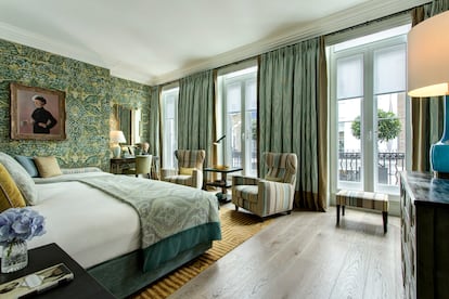 La 'suite' Kipling, la habitación dedicada al autor del 'Libro de la selva', en el hotel Brown's, en Londres (Inglaterra).