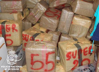 La droga incautada por la Policía Nacional en un yate en Torrevieja