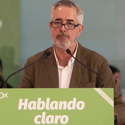 Vigo (PONTEVEDRA) 28/01/24 .-El candidato a la presidencia de la Xunta de Galicia Álvaro Díaz-Mella durante su participación en el acto en el que participa Santiago Abascal con candidatos de su formación a las elecciones gallegas. EFE/ Salvador Sas
