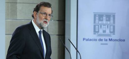 El presidente del gobierno Mariano Rajoy explica la aplicación del artículo 155 en Cataluña.