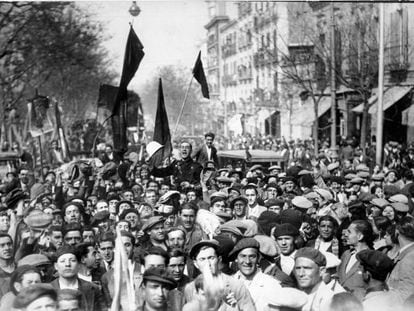 Celebraci&oacute;n ciudadana de la proclamaci&oacute;n de la Segunda Rep&uacute;blica en Madrid el 14 de abril de 1931.