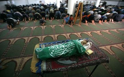 Funeral de una niña de dos años muerta durante un ataque sobre Gaza.