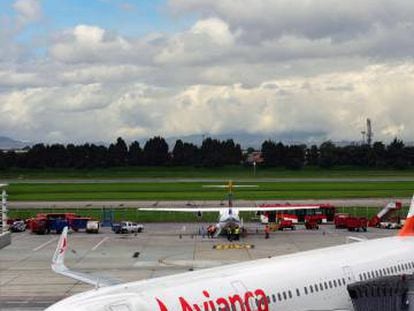 Aviones de Avianca en el aeropuerto El Dorado de Bogotá.