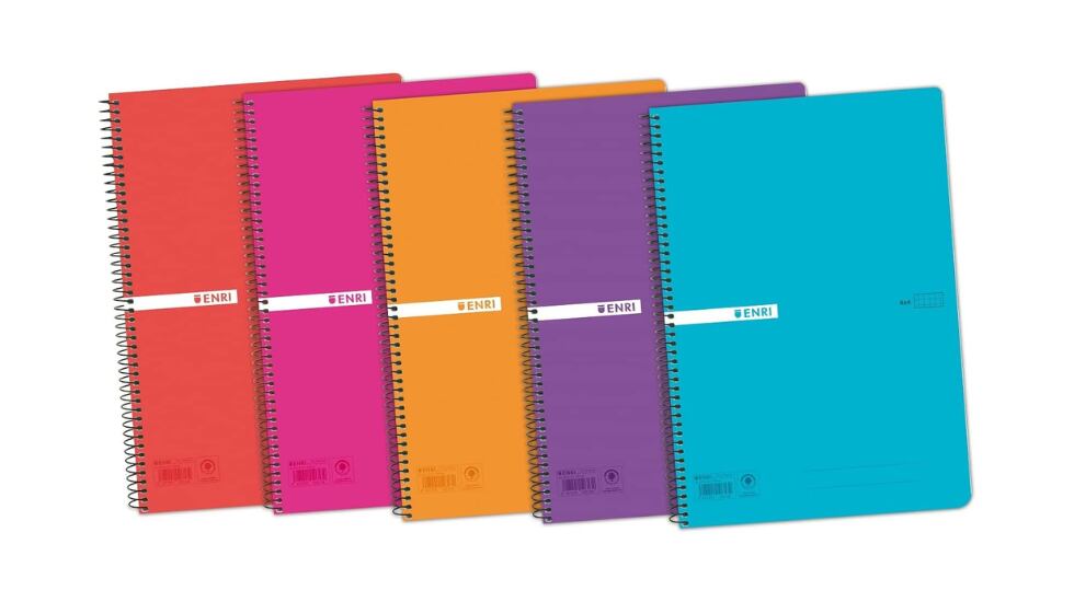 Pack ahorro de cinco cuadernos escolares de cuadrícula tamaño A4 y con argollas
