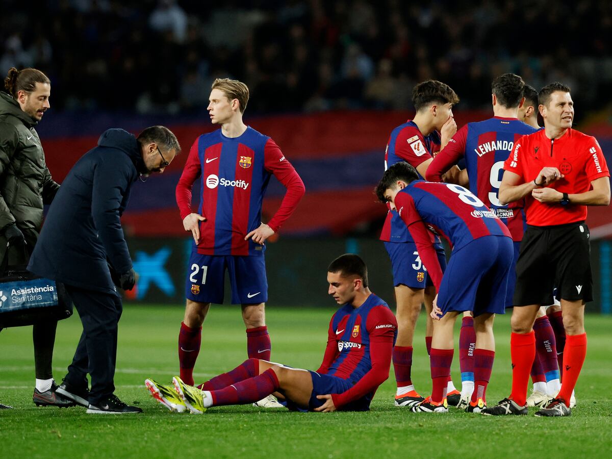 Barcelona – Osasuna, en directo | Ferran sale lesionado en los primeros minutos de juego | Fútbol | Deportes