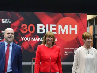 Representantes de instituciones y del BEC en la presentaci&oacute;n de la Bienal de M&aacute;quina-Herramienta. 