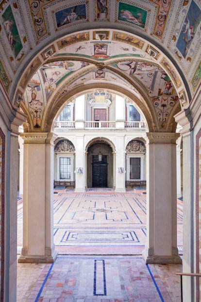 Interior del palacio de don Álvaro de Bazán, primer marqués de Santa Cruz (hoy sede del archivo de la Marina), en Viso del Marqués.  