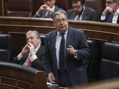 Juan Ignacio Zoido, ministro de Interior, en la sesión de control en el Congreso de este miércoles.