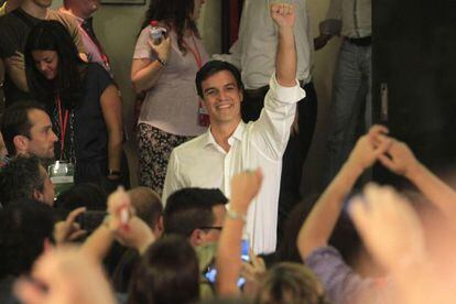 Pedro Sánchez tras convertirse en secretario general del PSOE.