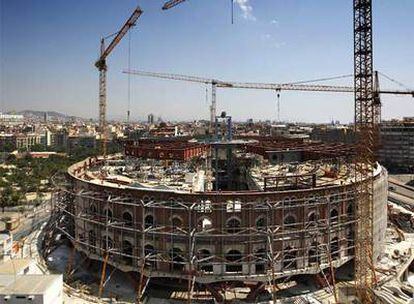 Estado actual de las obras en la plaza de toros de Las Arenas.