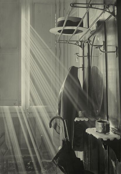 'Penjador i barret' (1930-1936).