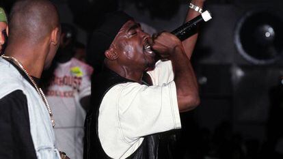 Tupac Shakur, en una actuación en el Palladium en Nueva York el 23 de julio de 1993.