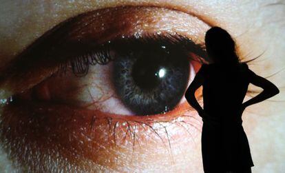 'Tensión superficial' (1992), obra de Rafael Lozano-Hemmer.