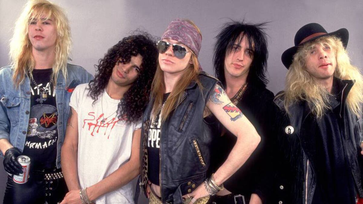 Guns N' Roses: cómo cinco inadaptados grabaron el disco de debút más  vendido de la historia | ICON | EL PAÍS