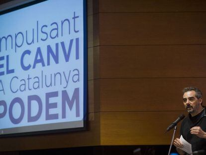 Raimundo Viejo, durante la presentación de su manifiesto.