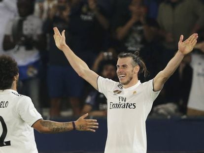 Gareth Bale celebra su tercer gol ante el Kashima.