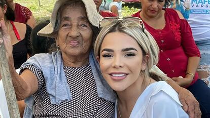 Mafer Vargas, en una de sus visitas durante la campaña electoral.
