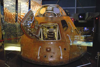 El módulo de control del 'Apollo 14' es una de las piezas expuestas en el Kennedy Space Center.