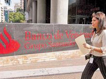 Santander ultima la venta de su filial en Venezuela por 775 millones