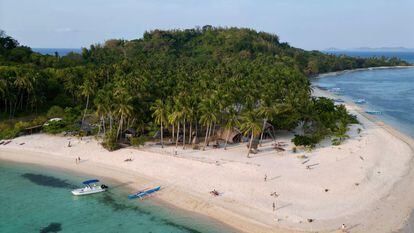 2WCH6B9 Darocotan Island, Isla Experience, Palawan, Philippines