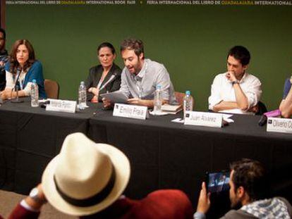 De izquierda a derecha: Rodrigo Hasbún, Guadalupe Nettel, Yolanda Pantin, Emilio Fraia, Juan Álvarez y Oliverio Coelho.