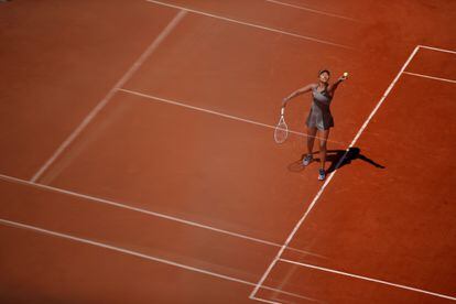 Naomi Osaka, durante su primer partido en Roland Garros.