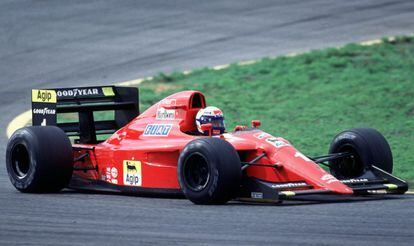 Alain Prost ganó cuatro campeonatos del mundo, pero desgraciadamente para Ferrari, ninguno de ellos fue bajo el emblema de 'Il Cavallino Rampante'. El piloto francés, que fue el gran rival de Ayrton Senna, se proclamó campeón en 1985, 1986, 1989 y, coincidiendo con su último año en la Fórmula 1, en 1993. Entre medias pilotó el bólido rojo, con el que solo pudo ser segundo en 1990 y quinto en 1991.