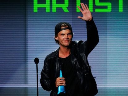 Avicii, el día que recogió en Los Ángeles el American Music Awards, el 24 de noviembre de 2013.