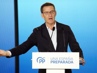 El presidente del PP, Alberto Núñez Feijóo, durante la presentación del programa económico de su partido.